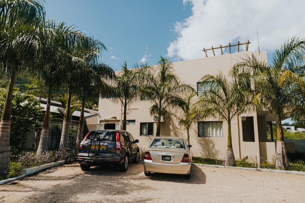 Luxe Exotica Apartments La Gaulette Exterior photo